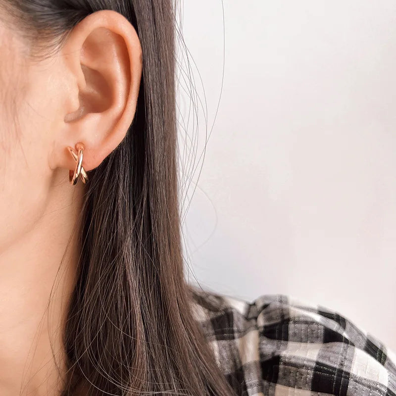 Elegant Rose Gold Alloy Spiral Disc Cross Hoop Stud & Clip On No Piercing Women's Fashion Earrings