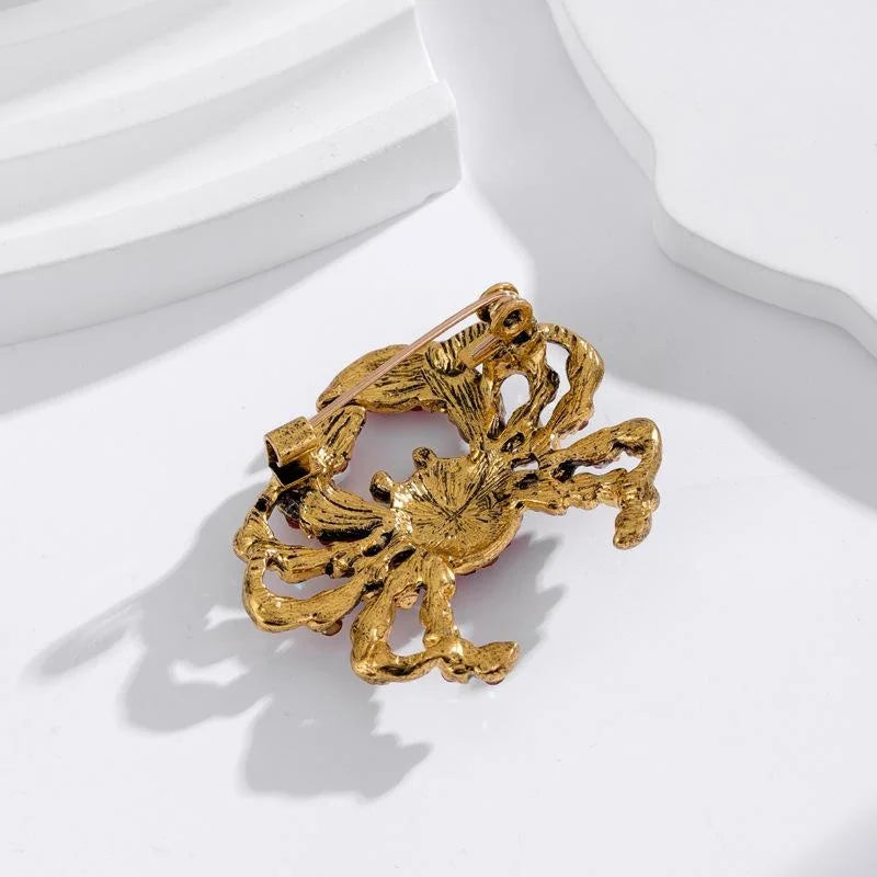 Cute Rhinestone Crab Brooch In Gold Tone Alloy, Sparkling Animal Lapel Pin Corsage Gift For Women