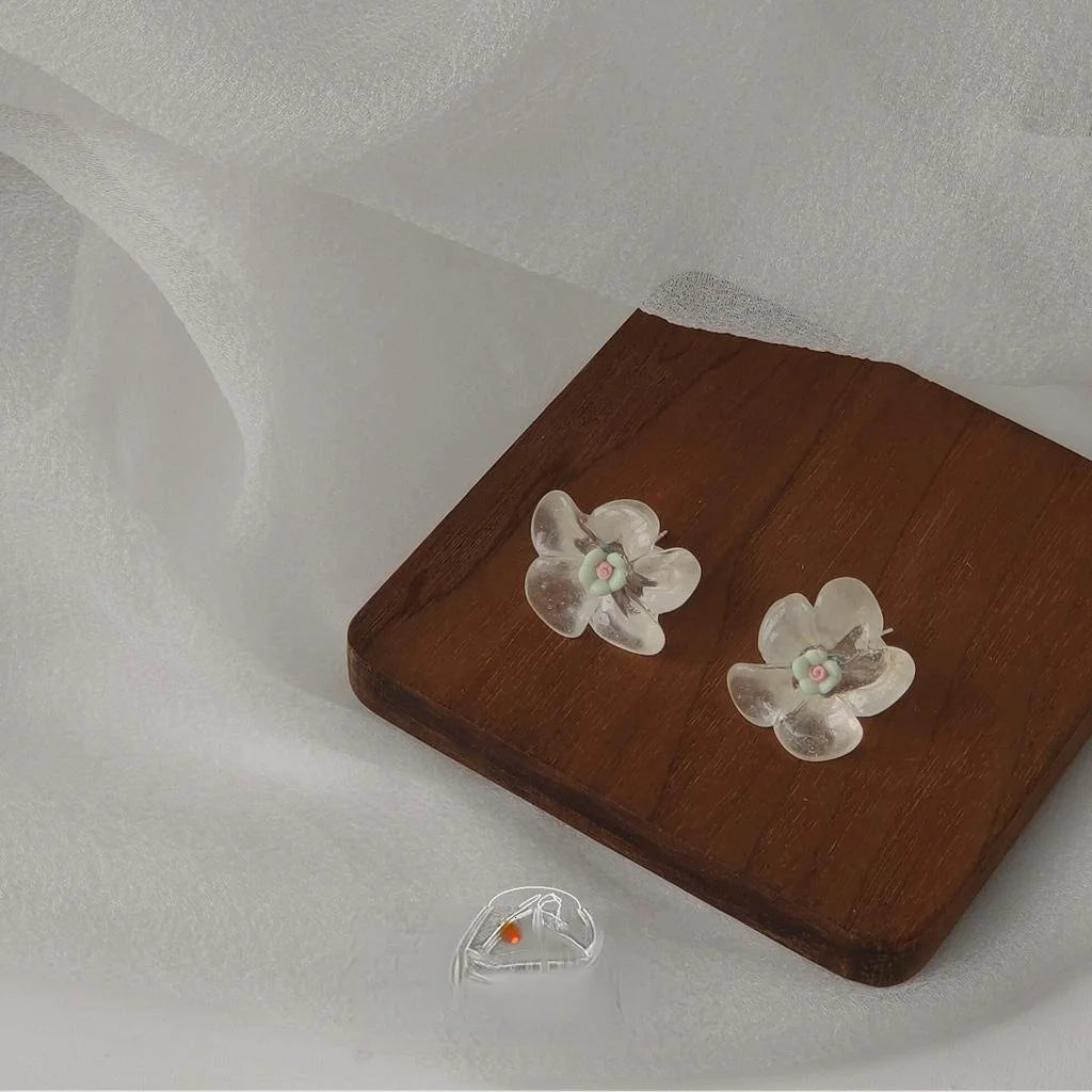 Japanese Korean Style Transparent Acrylic Flower Stud Earrings With Silver Plated Pins For Women