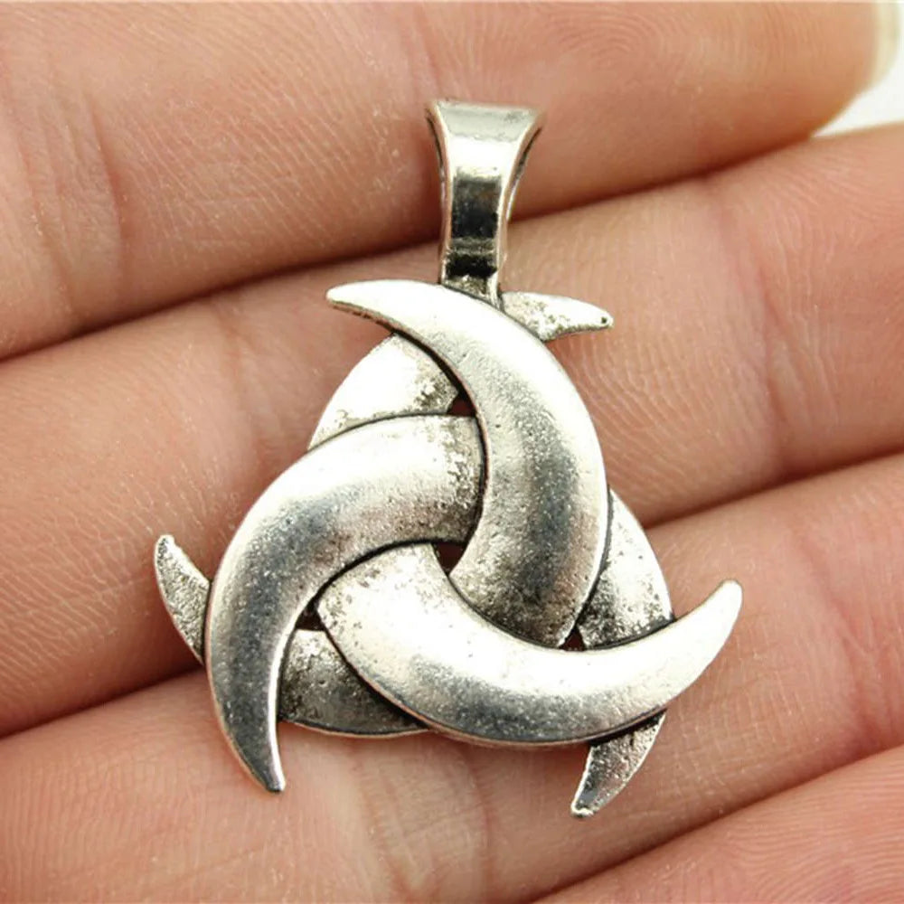 36x30mm 7.6g Antique Silver Zinc Alloy Celtic Symbol Celtic Knot Charm Pendant for DIY Necklace Bracelet Making