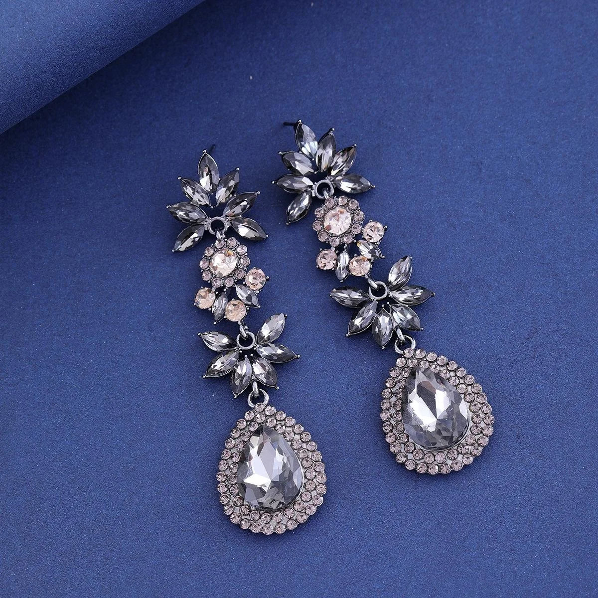 Luxury Blue Crystal Rhinestone Teardrop Flower Dangle Earrings, Alloy Statement Jewelry For Wedding Banquet