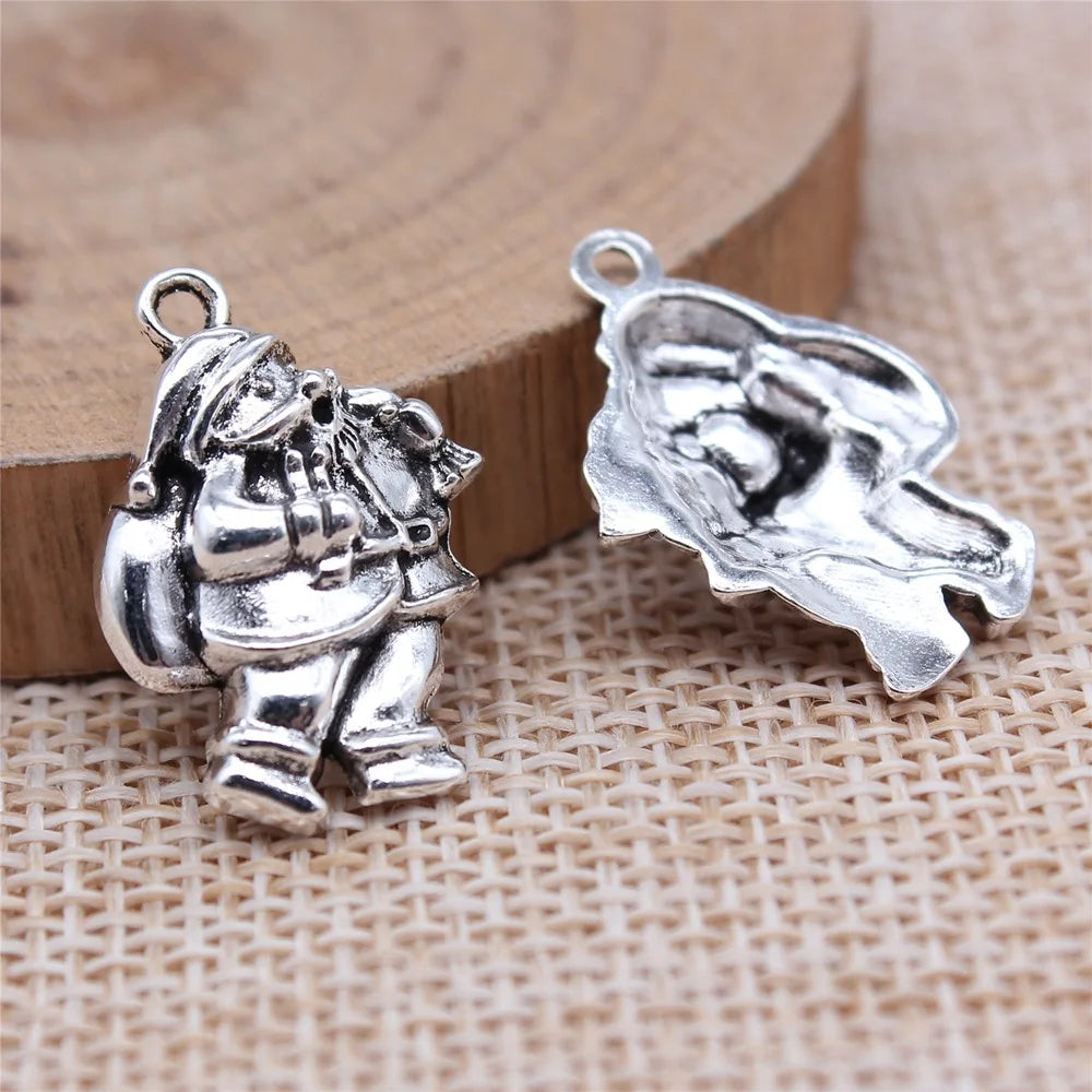 16x22mm 1.7g Antique Silver Zinc Alloy Santa Claus Charm Pendant for Christmas DIY Jewelry Making