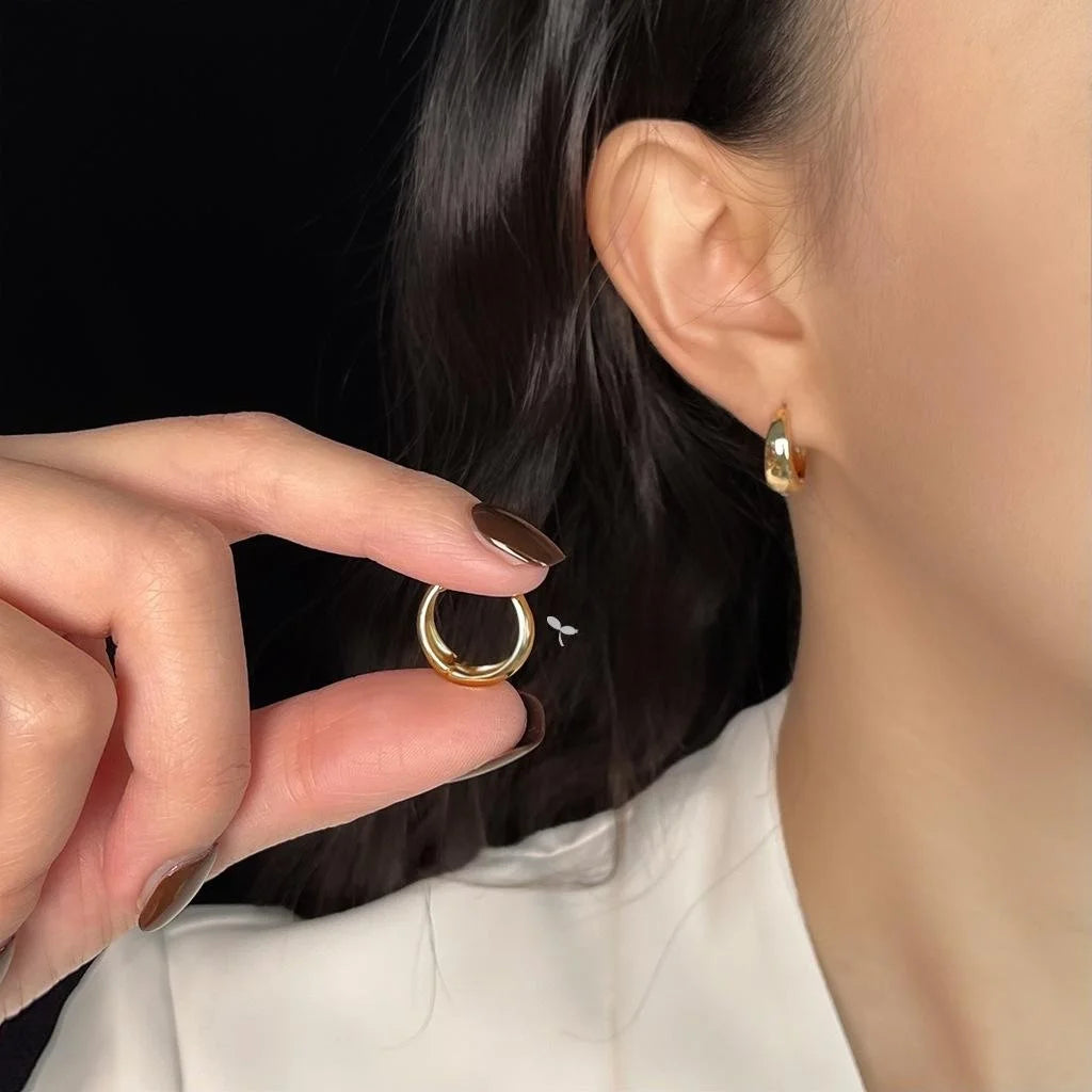 Light Luxury Copper Plated U Shape Geometric Round Hoop Earrings For Women