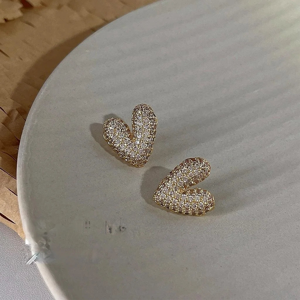 Light Luxury Copper Heart Stud Earrings With Micro Pave Zircon And Silver Plated Pins