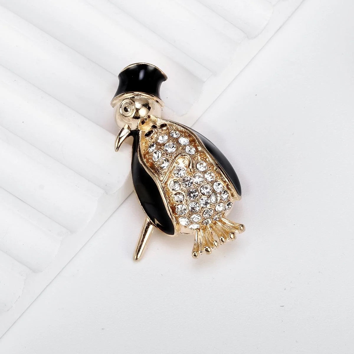 Cute Penguin Brooch With Black Enamel Wings And Sparkling Rhinestones, Gold Alloy Animal Lapel Pin Gift