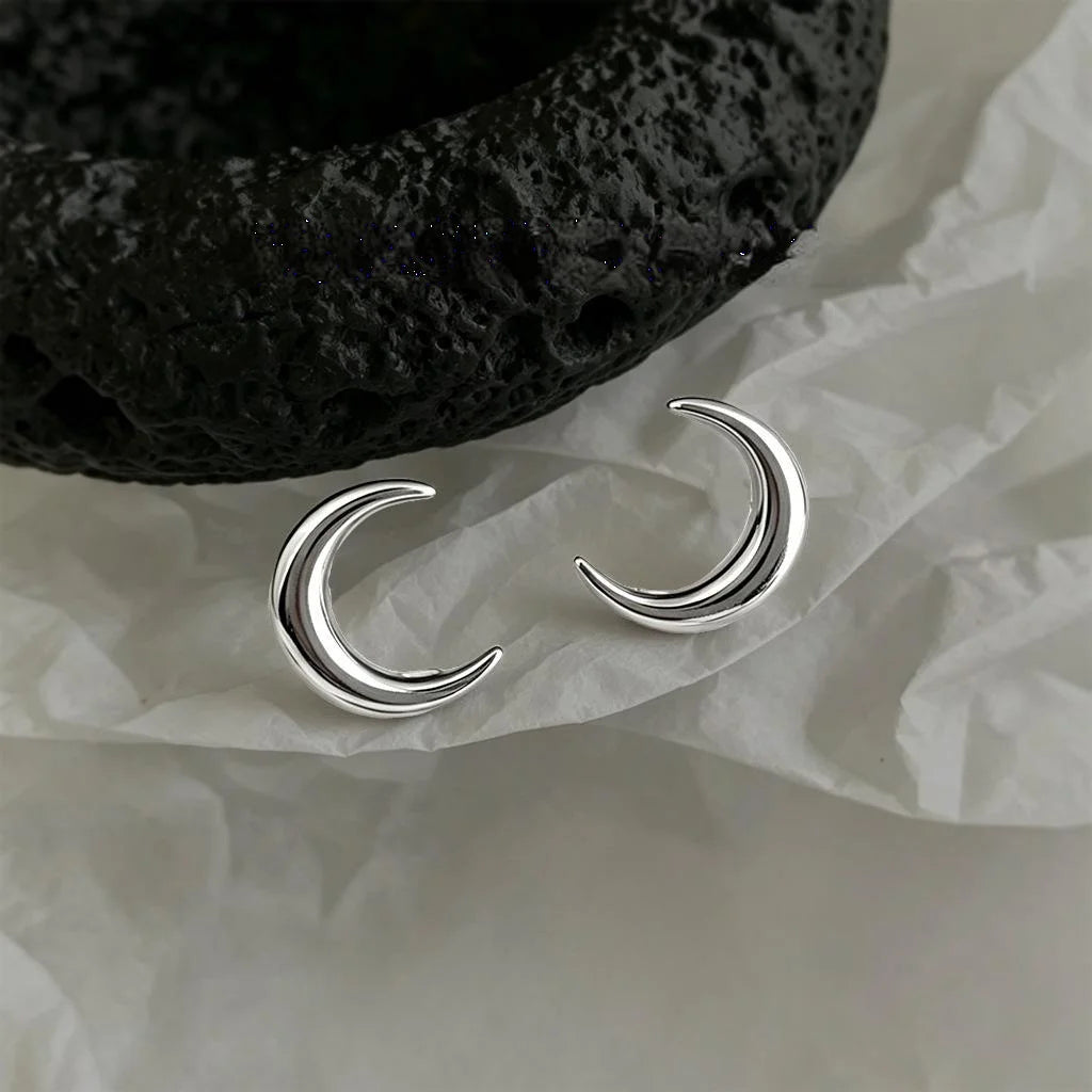 Eco-Friendly Copper Crescent Moon Stud Earrings Minimalist Geometric Cool Style Jewelry