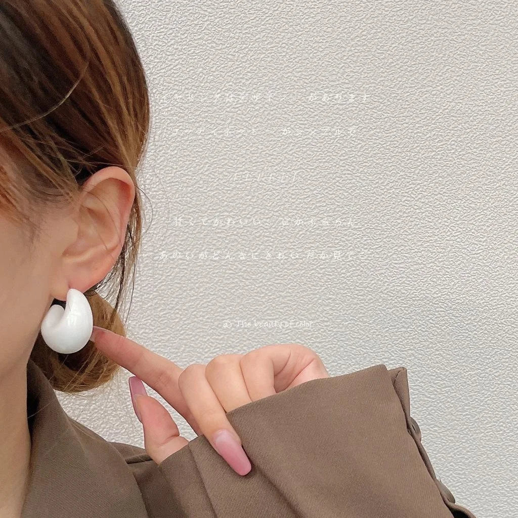White Acrylic Teardrop Stud Earrings Silver Plated Pin French Elegant Geometric Jewelry