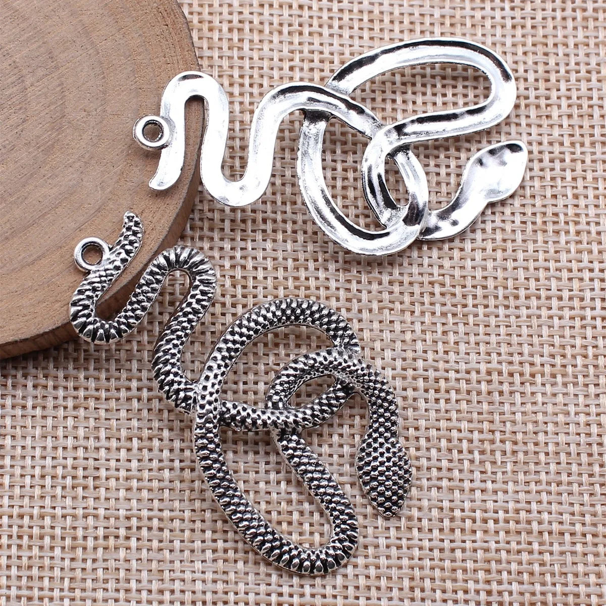51x28mm 4.8g Antique Silver Zinc Alloy Snake Charm Pendant for DIY Necklace Bracelet Jewelry Making
