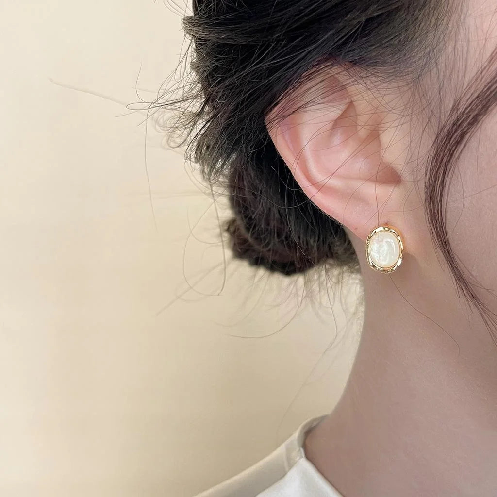 14K Gold Plated Copper Oval Geometric Stud Earrings Elegant Light Luxury Office Jewelry