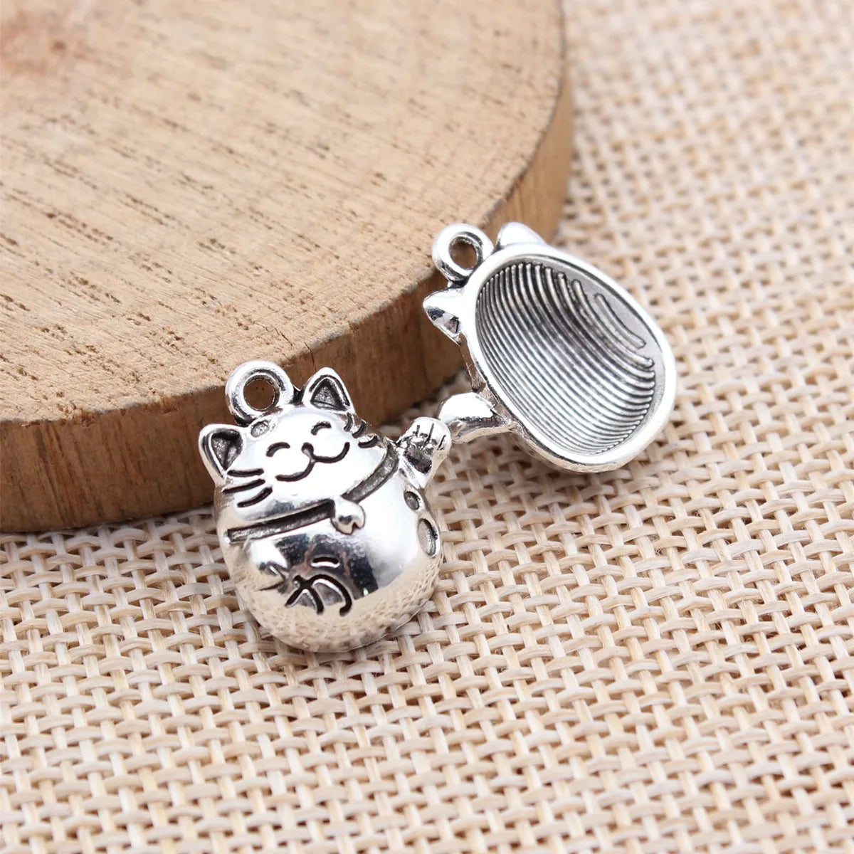 17.5x14.7mm 1.85g Antique Silver Zinc Alloy Lucky Cat Charm Pendant for DIY Necklace Bracelet Jewelry