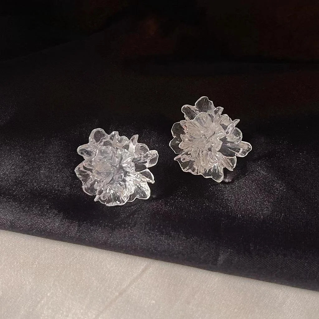 Transparent Resin 3D Flower Stud Earrings For Women, Minimalist Trendy Floral Jewelry