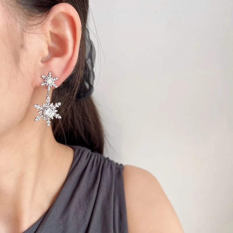 Elegant Luxury Zircon Crystal Snowflake Tassel Dangle For Women, Stud & Clip On No Piercing Earrings
