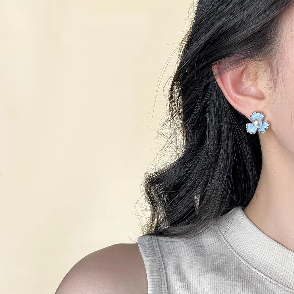 Sweet Forest Style Gradient Light Blue Iris Flower Copper Pearl Stud Earrings