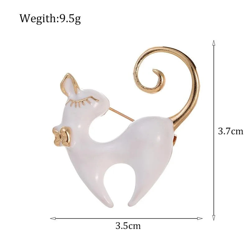Cute Enamel Shy Cat Brooch With Gold Tail, Creative Animal Lapel Pin Corsage For Women Suit Gift