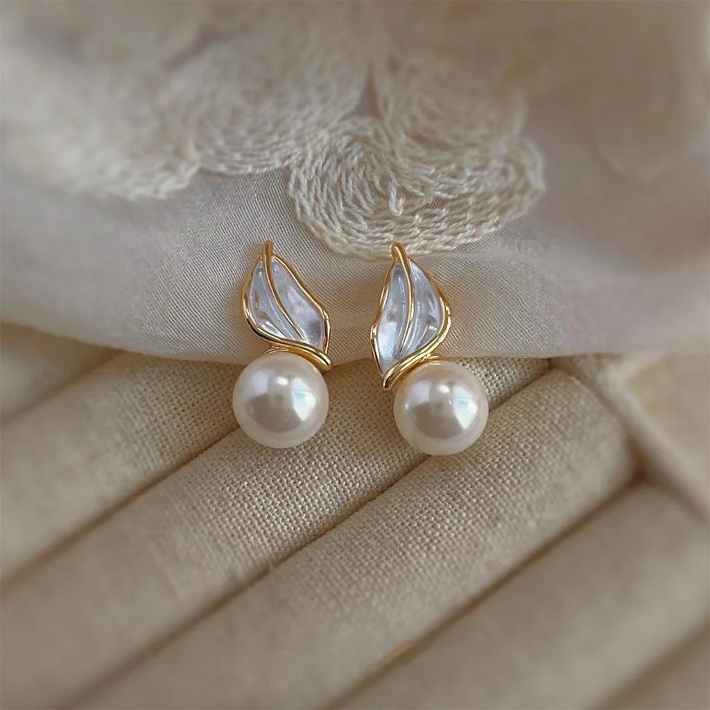 Sweet Forest Style Copper Glass Pearl Leaf Stud Earrings For Women Elegant Geometric Jewelry