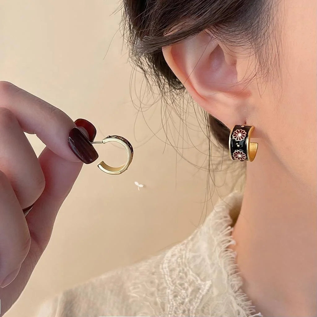 Vintage Japanese Style Copper Daisy Semi Circle Enamel Stud Earrings For Women
