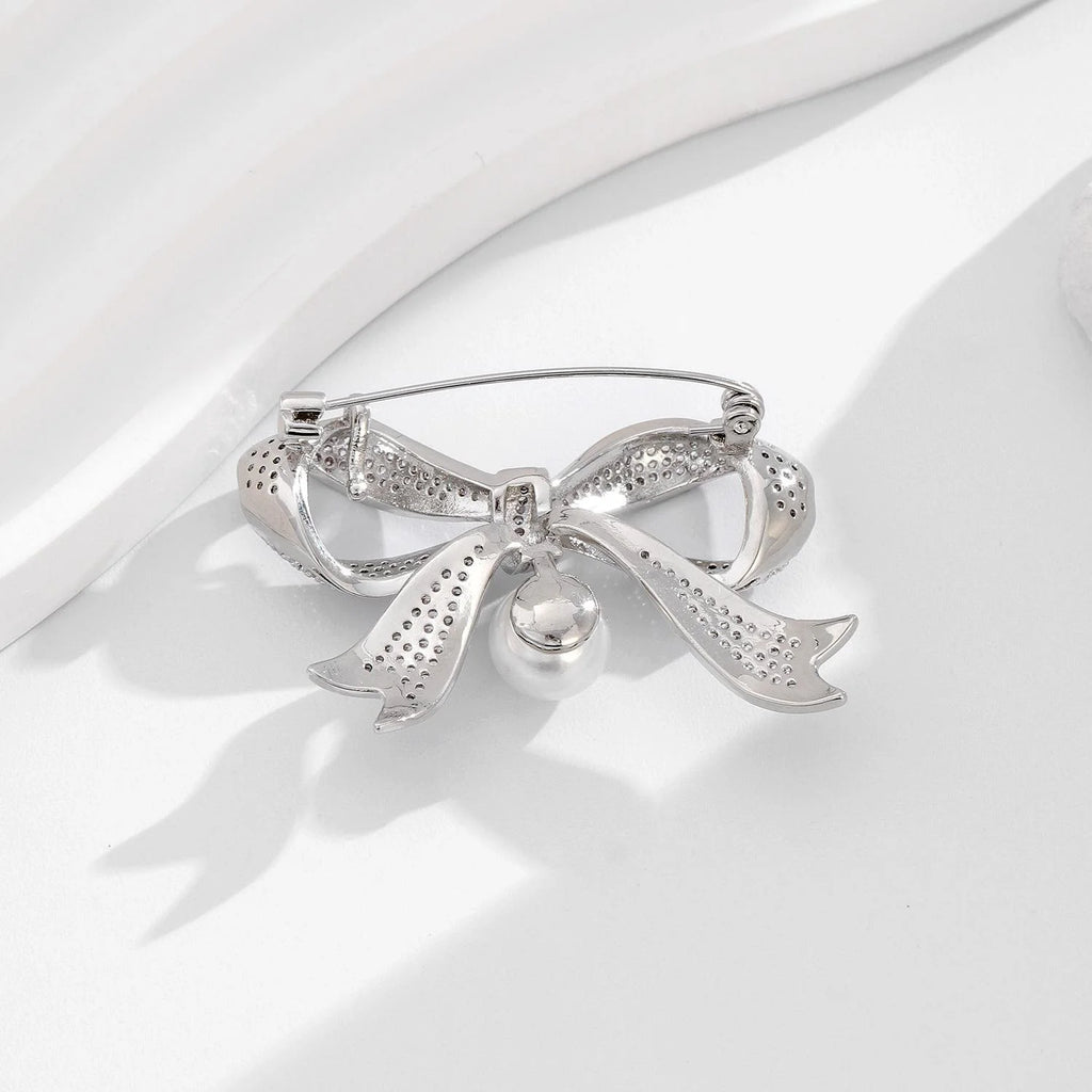 Elegant Pearl Bow Brooch With Rhinestone Pave Copper Plated Lapel Pin For Wedding Corsage Gift