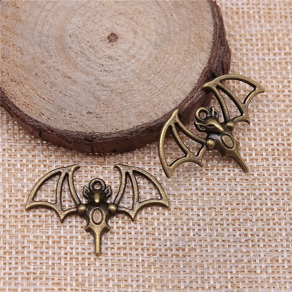 33x23mm 2g Multicolor Zinc Alloy Bat Charm Pendant for Halloween Bracelet Necklace DIY Making