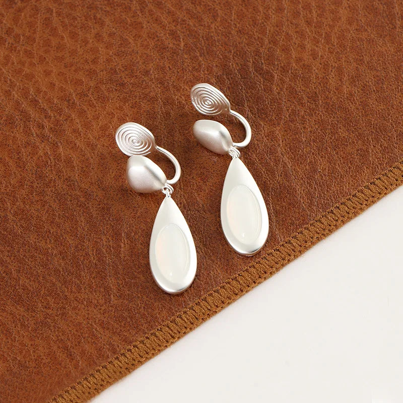 Elegant Matte Silver Alloy Spiral Disc Teardrop Dangle Stud & Clip On No Piercing Earrings