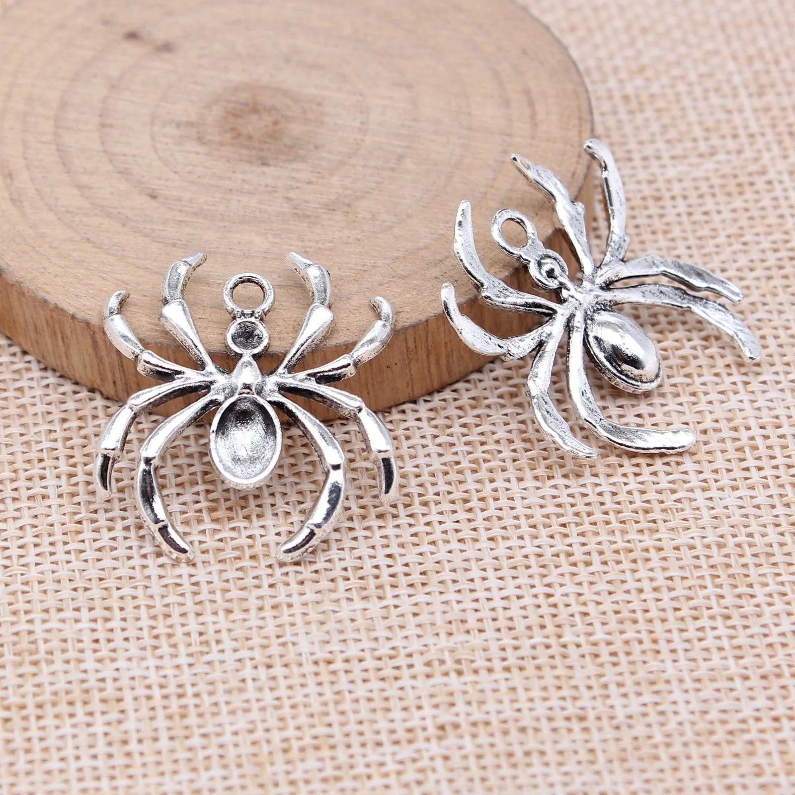 31x28mm 3.1g Antique Silver Zinc Alloy Spider Charm Pendant for DIY Gothic Jewelry Making
