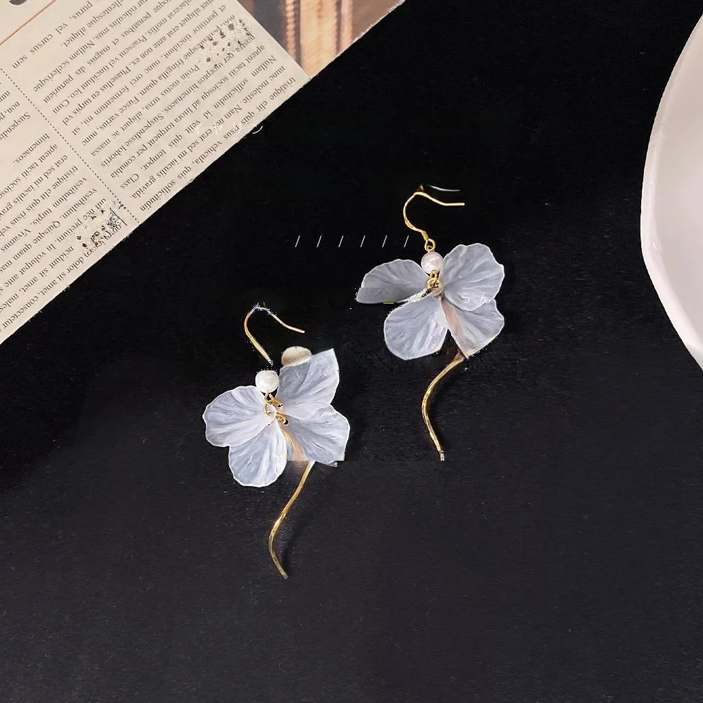 White Acrylic Flower Tassel Drop Earrings Handmade Forest Style Vacation Jewelry
