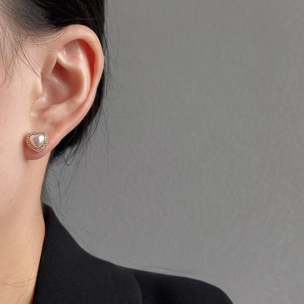 French Hepburn Style Micro Pave Zircon Heart Stud Earrings Copper Light Luxury Jewelry
