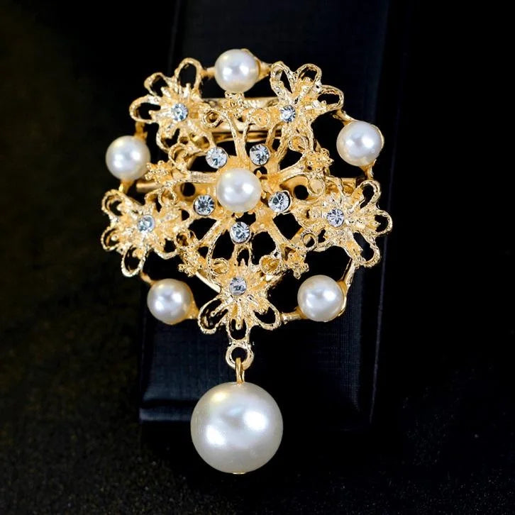 Elegant Pearl Snowflake Flower Alloy Rhinestone Brooch Lapel Pin For Women Suit Accessory Gift