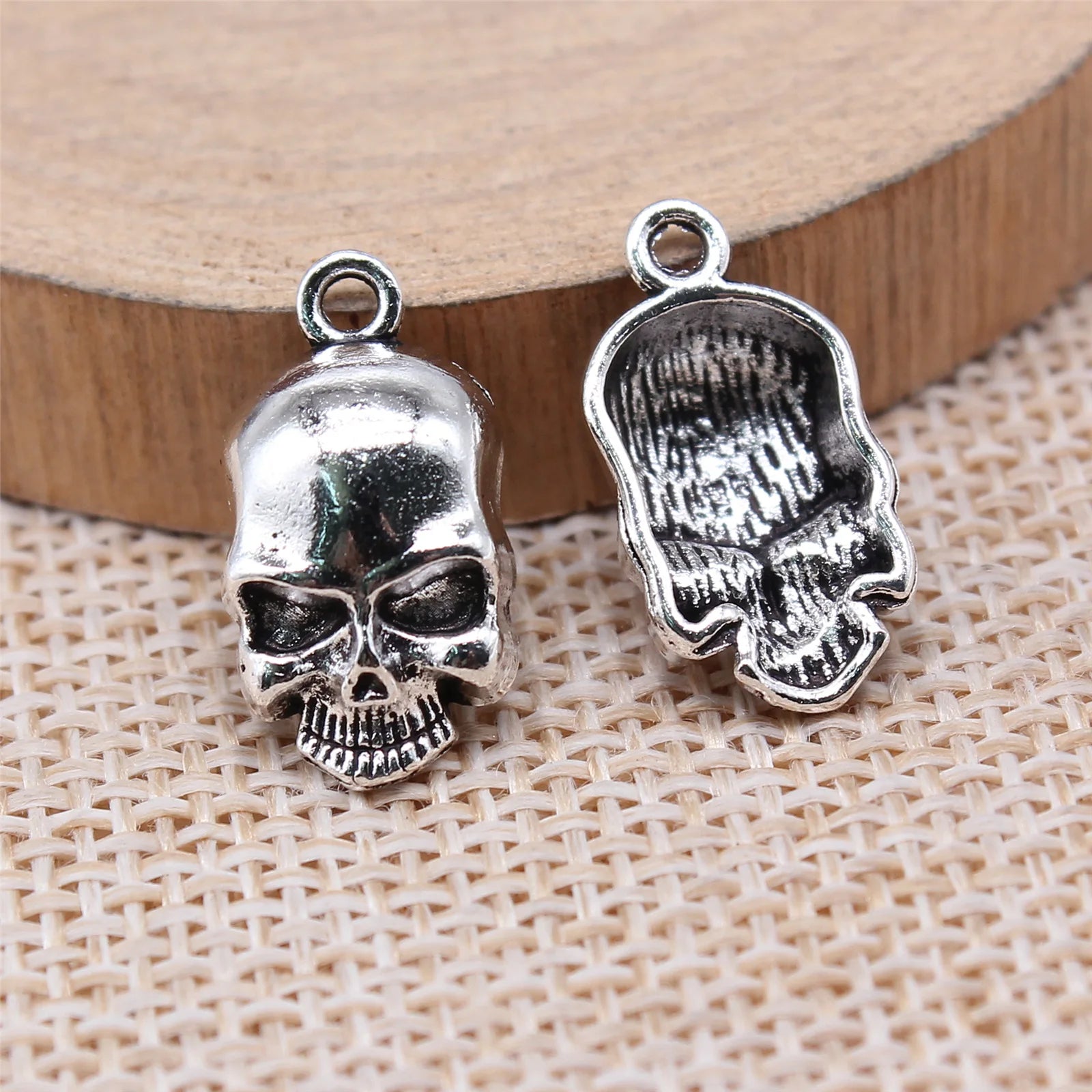 18x10mm 1.2g Antique Silver Zinc Alloy Skull Charm Pendant for DIY Necklace Bracelet Jewelry Making
