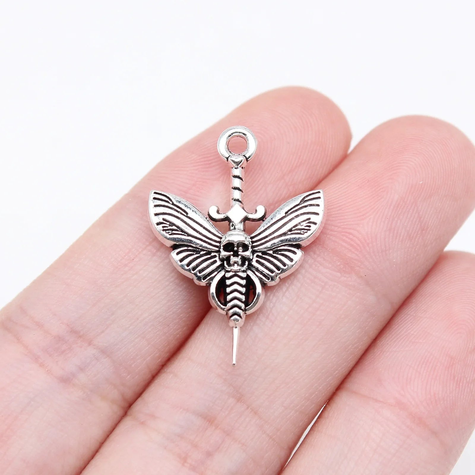 25x18mm 2.5g Antique Silver Zinc Alloy Skull Bee Charm Pendant for Gothic DIY Jewelry Making