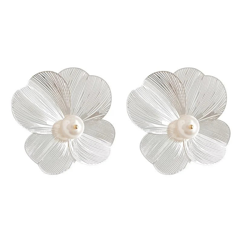 2025 Designer Exaggerated Flower Drop Earrings Copper Glass Pearl Street Style Jewelry