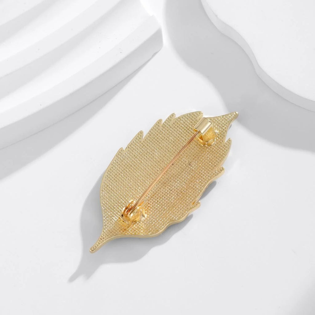 Elegant Green Enamel Feather Leaf Brooch With Gold Alloy Veins, Fashion Lapel Pin Suit Accessory Gift