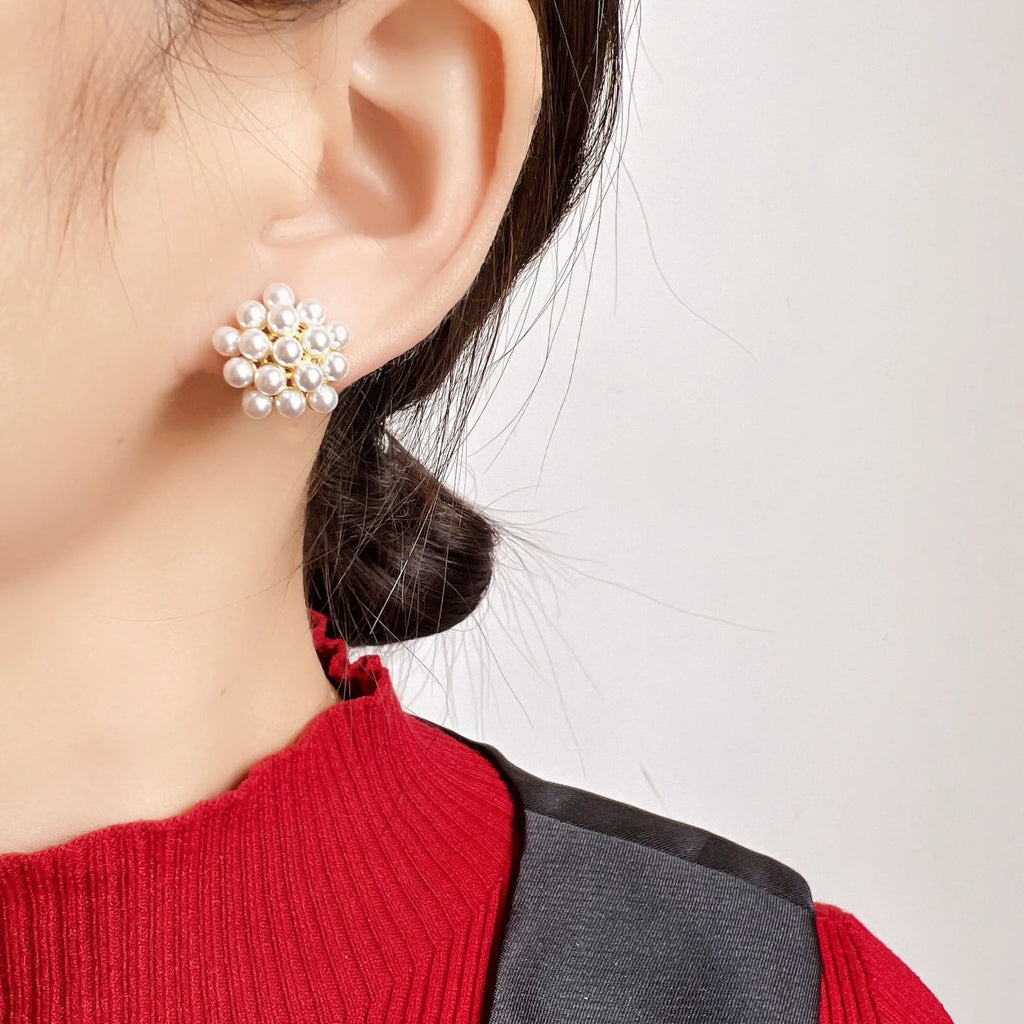 Elegant Geometric Pearl Cluster Alloy Stud & Clip On No Piercing Women's Fashion Jewelry Earrings