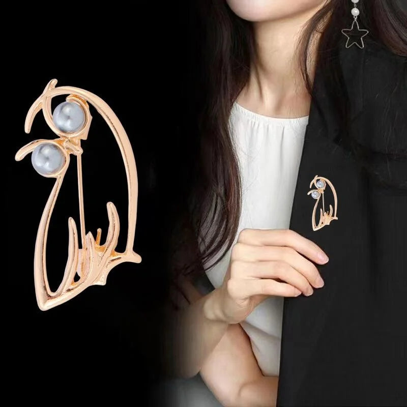 Elegant Hollow Owl Pearl Alloy Brooch For Women, Fashion Lapel Pin Corsage Suit Accessory Gift