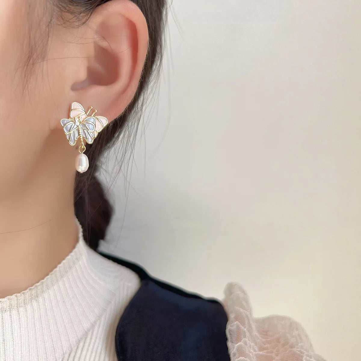 Elegant Pink Purple Enamel Butterfly Freshwater Pearl Stud & Clip On No Piercing Alloy Earrings