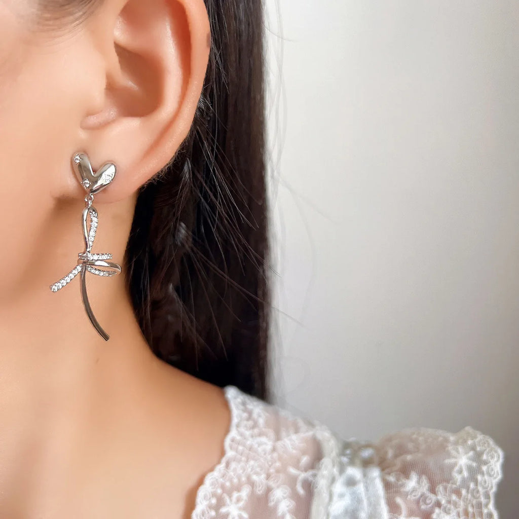 Elegant Luxury Rhinestone Heart Bow Long Drop Stud & Clip On No Piercing Alloy Statement Earrings