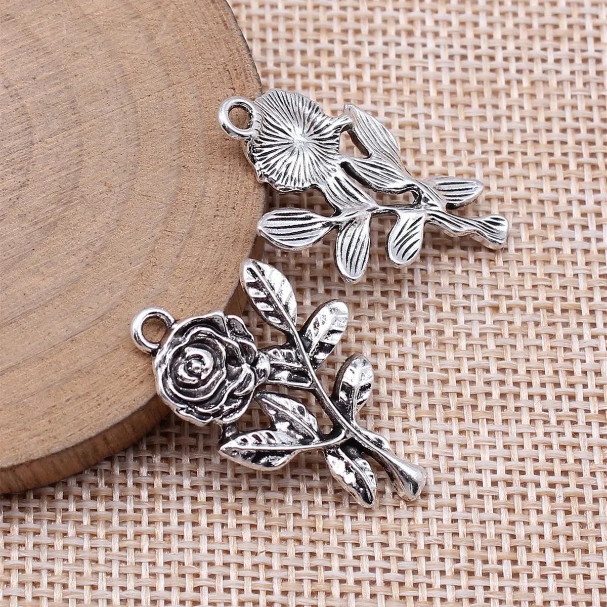 32x19mm 2.7g Antique Silver Zinc Alloy Flower Charm Pendant for DIY Vintage Jewelry Making