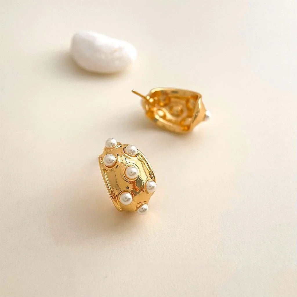French Vintage Copper High Gloss Pearl Teardrop Stud Earrings Light Luxury Geometric Jewelry
