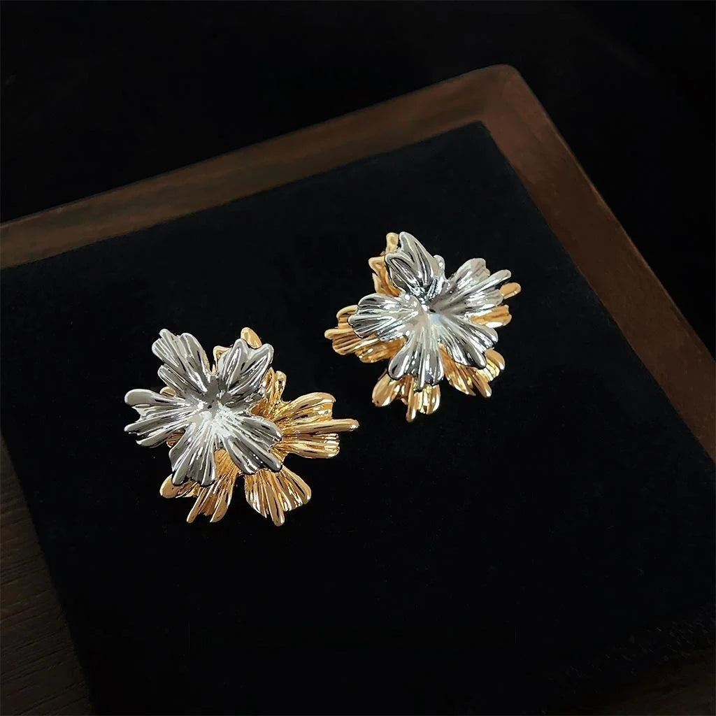 Two-Way Copper Floral Leaf Drop Earrings Vintage Niche Commuter Fashion Jewelry