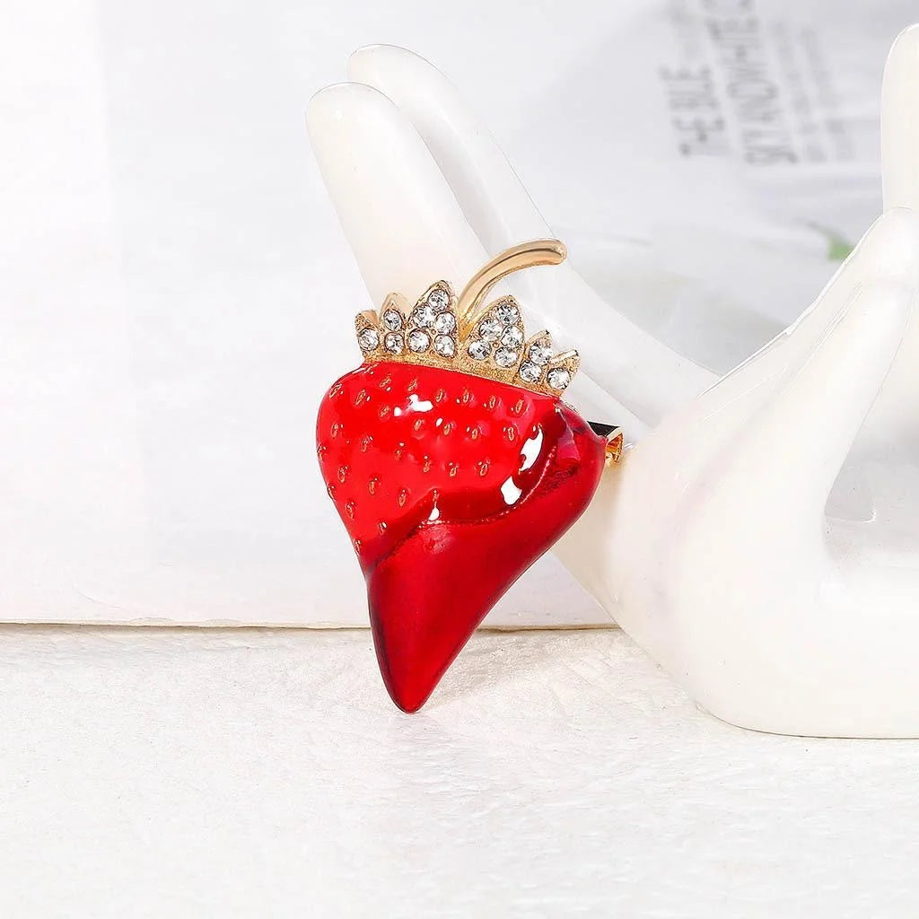 Cute Enamel Strawberry Brooch With Rhinestone Crown, Alloy Fruit Lapel Pin Scarf Buckle Gift For Women