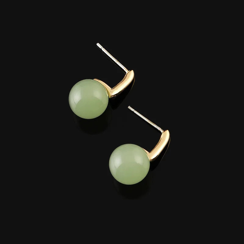 Vintage Chinese Style Green Agate Bead Gold Alloy Spiral Disc Stud & Clip On No Piercing Earrings