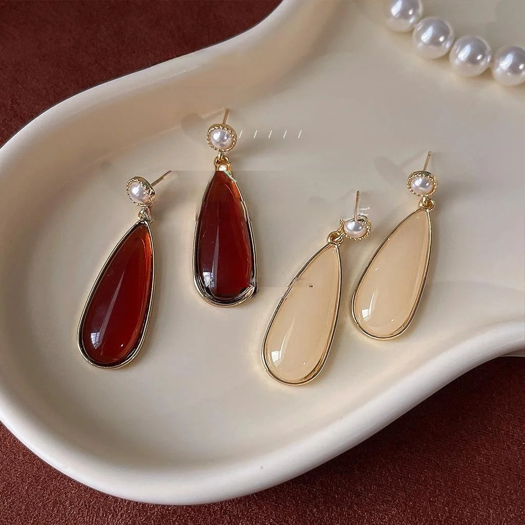 French Vintage Palace Style Amber Teardrop Pearl Alloy Stud Earrings For Women