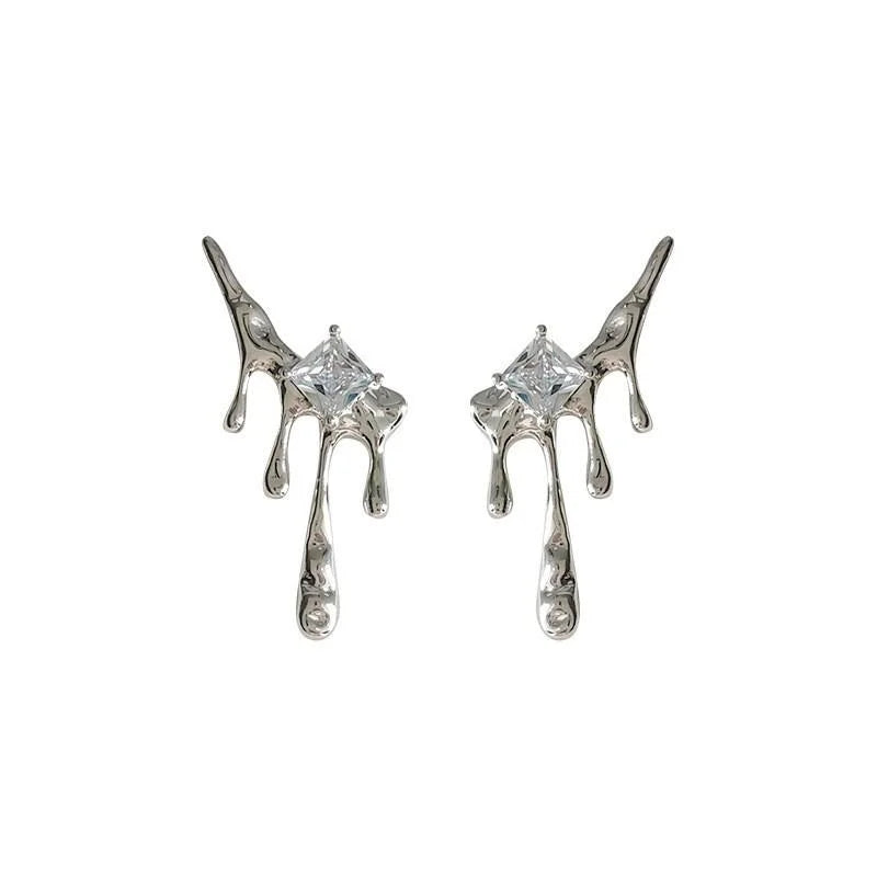 Niche Copper Micro Pave Zircon Butterfly Wing Heart Asymmetric Drop Earrings