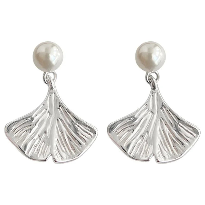 Luxury Ginkgo Leaf Drop Earrings Copper Glass Pearl Textured Leaf Design Commuter Jewelry
