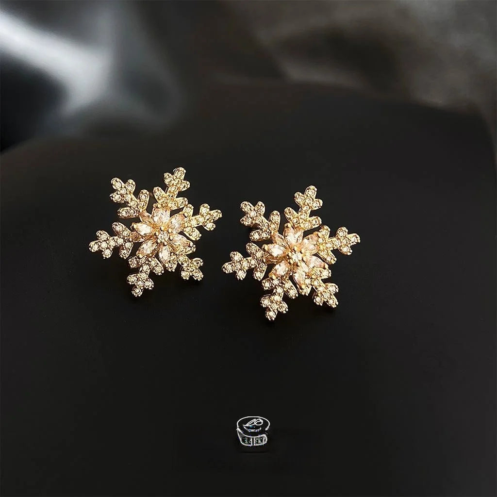 French Vintage Micro Pave Zircon Snowflake Flower Drop Earrings Light Luxury Summer Jewelry