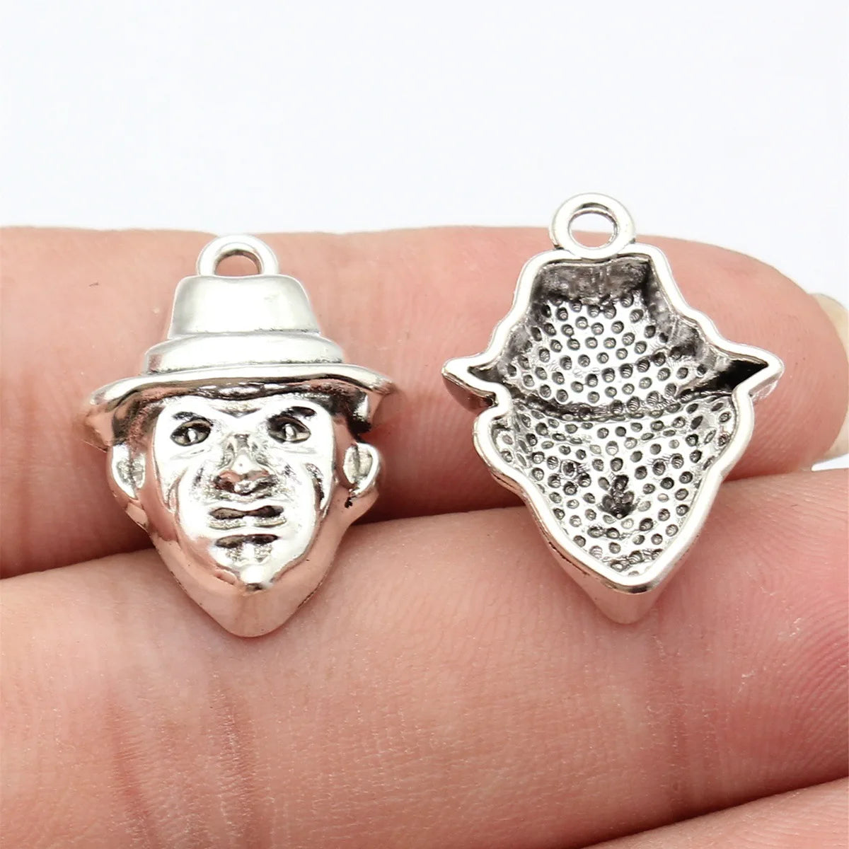 25x18mm 2.3g Antique Silver Zinc Alloy Hat Person Charm Pendant for DIY Necklace Bracelet Accessories