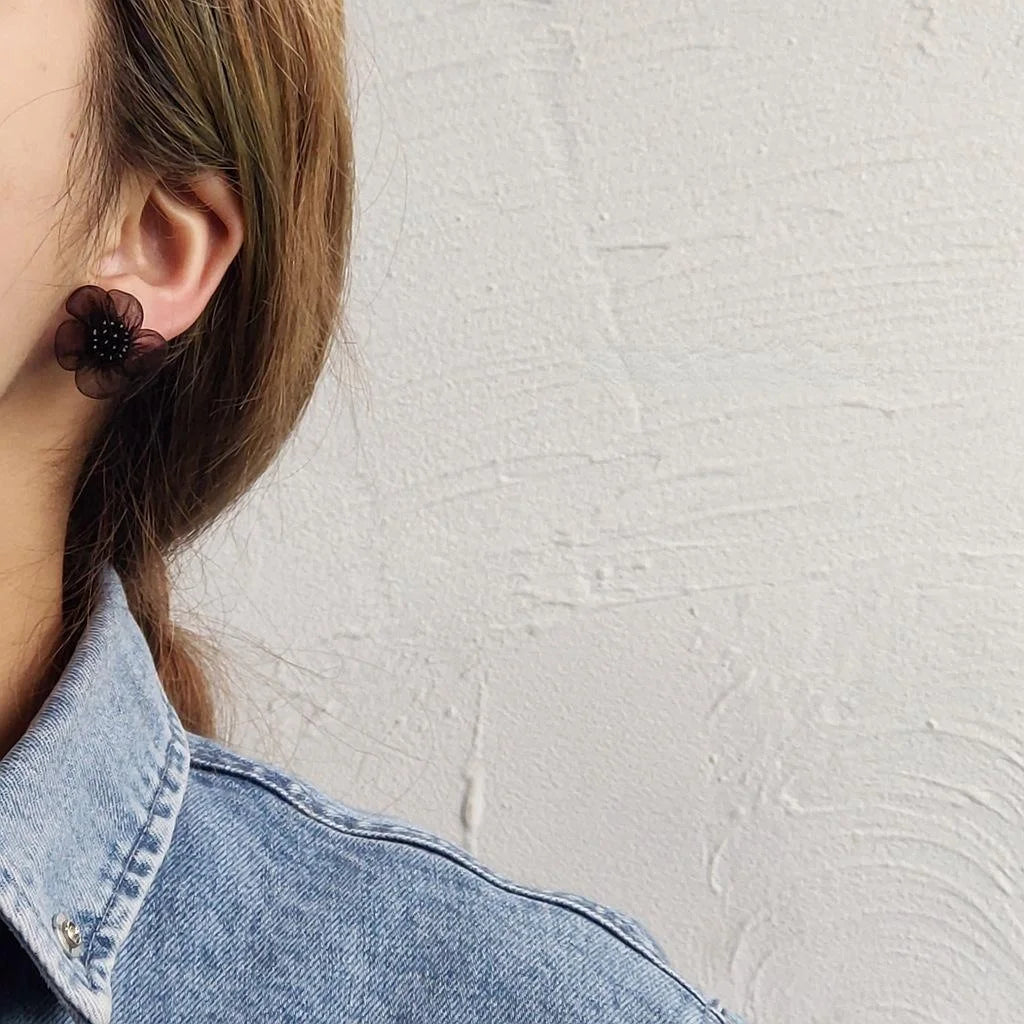 Black Lace Flower Stud Earrings Silver Plated Pin Fashion Commuter Elegant Jewelry