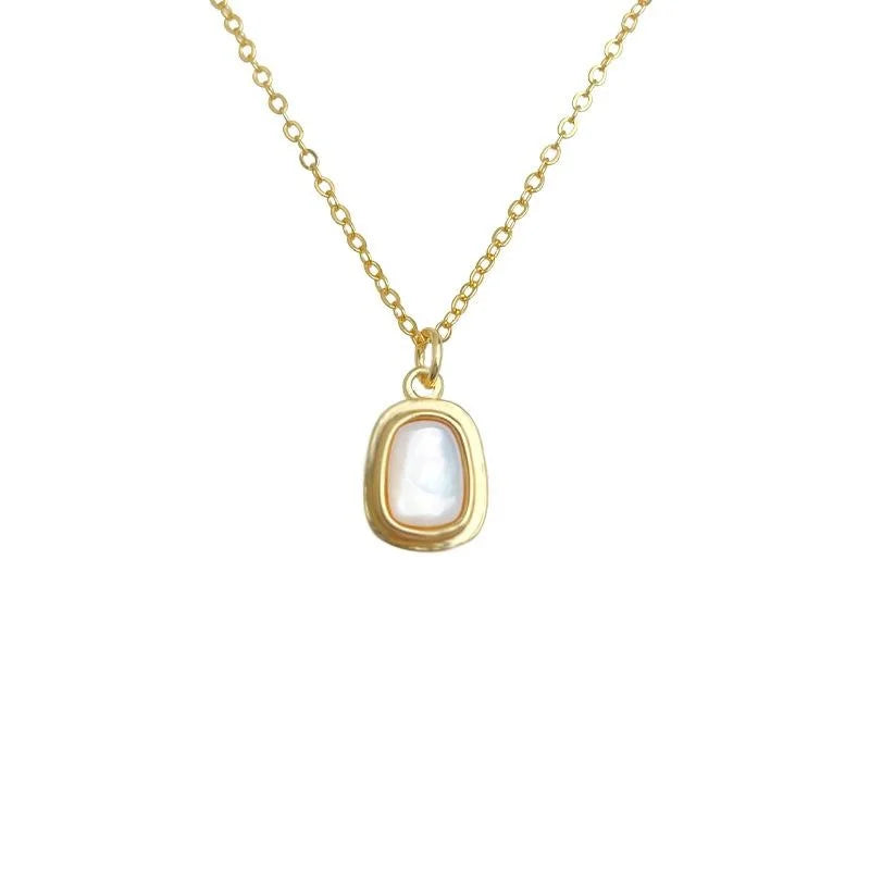 18K Gold Plated Mother Of Pearl Square Geometric Minimalist Clavicle Necklace
