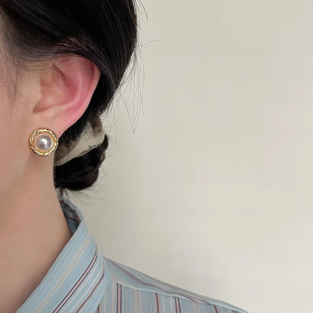 French Vintage Copper High Luster Pearl Stud Earrings Geometric Twist Round Elegant Jewelry