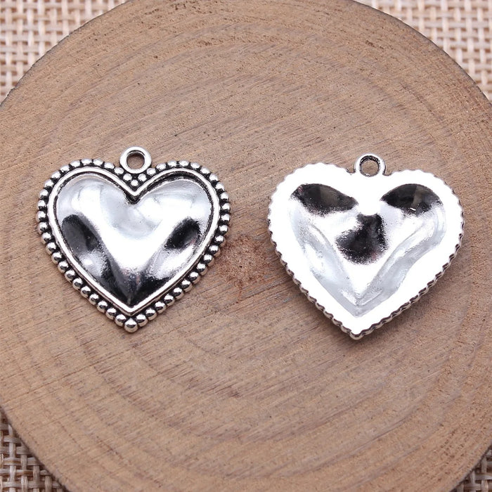 21x21mm 3.2g Antique silver tone vintage zinc alloy Heart charm pendant for bracelet necklace making