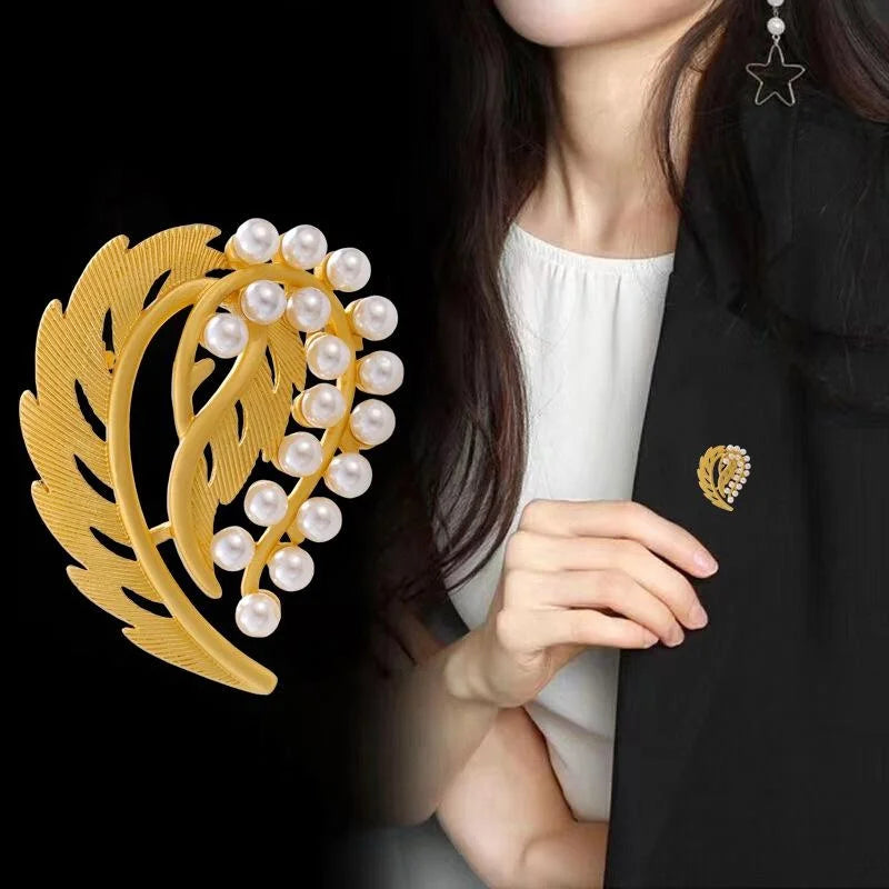 Elegant Gold Alloy Leaf Pearl Brooch Pin, Luxury Feather Lapel Corsage For Women's Suit Accessory Gift